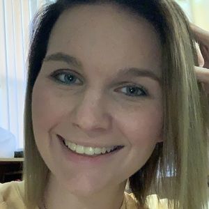 Meet your Posher, Dani